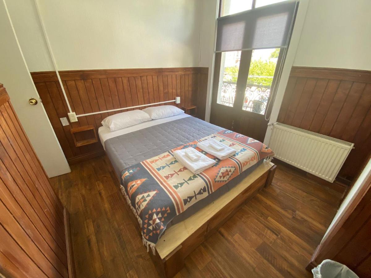 Hostal Ochen Punta Arenas Exterior foto